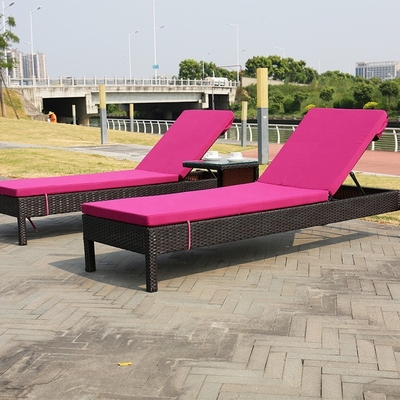 Outdoor Leisure Anyaman Sun Lounger Bed Rotan Chaise Lounge Chair Untuk Kolam Renang Pantai